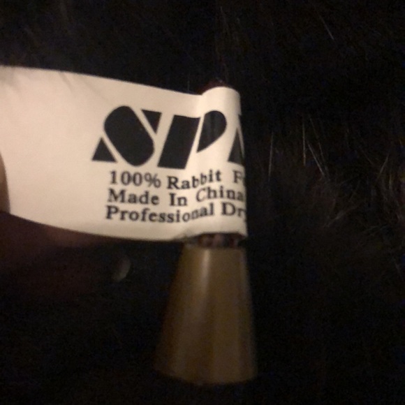 Fur Pom Pom scarf - Picture 8 of 9